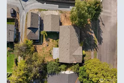 343 4th Street SE, Puyallup, WA 98372 - Photo 1