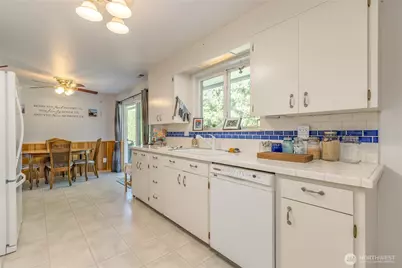 5011 79th Avenue Ct E, Fife, WA 98424 - Photo 7