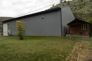 44 Bonaparte Ave, Tonasket, WA 98855 - Photo 9