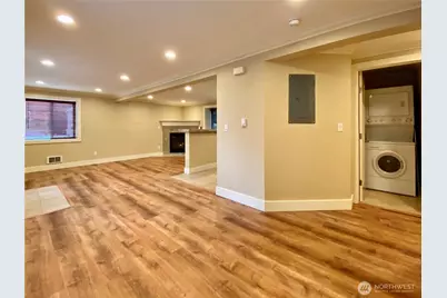 400 NE 50th Street, Seattle, WA 98105 - Photo 35