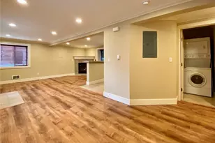 400 NE 50th St, Seattle, WA 98105 - Photo 35