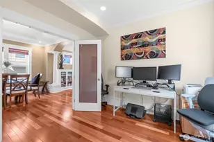 400 NE 50th St, Seattle, WA 98105 - Photo 11