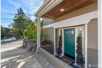 400 NE 50th Street, Seattle, WA 98105 - Photo 31