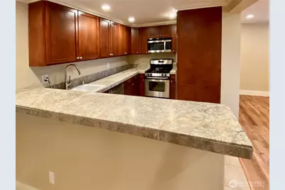 400 NE 50th Street, Seattle, WA 98105 - Photo 33