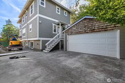 400 NE 50th Street, Seattle, WA 98105 - Photo 25
