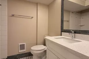 400 NE 50th St, Seattle, WA 98105 - Photo 37