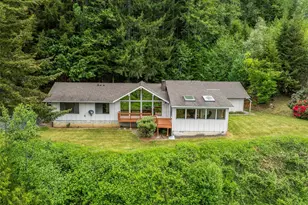 1086 W State Route 4, Cathlamet, WA 98612 - Photo 1