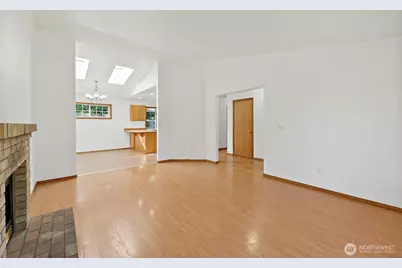 10102 8th Avenue Ct S, Tacoma, WA 98444 - Photo 11
