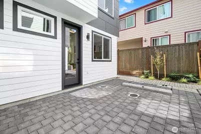 1748 B NW 62nd Street, Seattle, WA 98107 - Photo 27