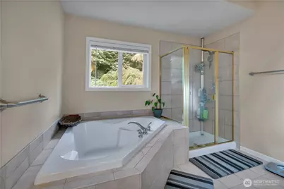 26525 Lake Fenwick Road S, Kent, WA 98032 - Photo 21