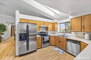 16119 13th Ave Ct E, Tacoma, WA 98445 - Photo 9