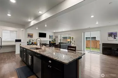 610 Meadowwood Drive SW, Olympia, WA 98502 - Photo 11