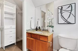 4202 Linden Ave N, Seattle, WA 98103 - Photo 19