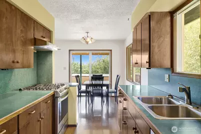 1315 Mill Avenue, Bellingham, WA 98225 - Photo 11