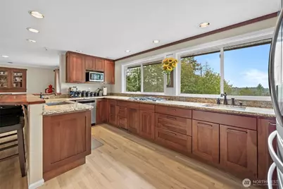 12509 206th Place SE, Issaquah, WA 98027 - Photo 13