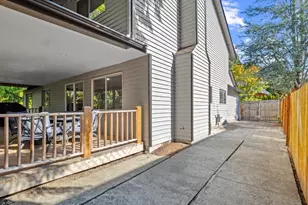 18008 25th Dr SE, Bothell, WA 98012 - Photo 31