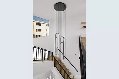 3421 Albion Place N, Seattle, WA 98103 - Photo 27