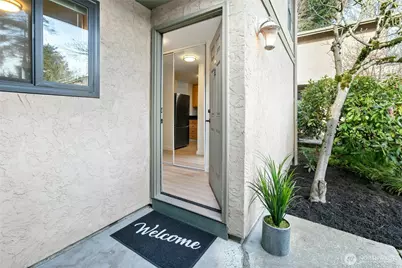 10002 NE 138th Place #T1, Kirkland, WA 98034 - Photo 3