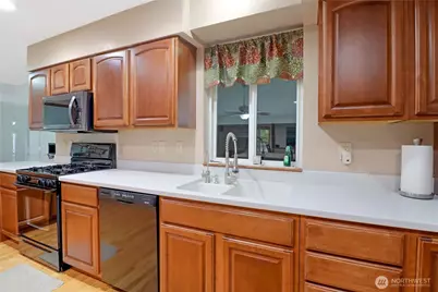 1940 NE Judd Street NE, Olympia, WA 98516 - Photo 5