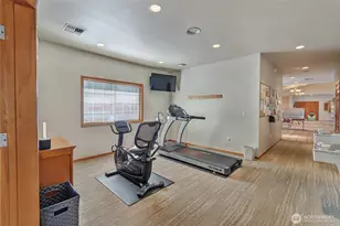 6110 91st St E, Puyallup, WA 98371 - Photo 25