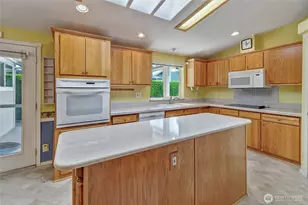 6110 91st St E, Puyallup, WA 98371 - Photo 7