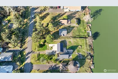 672 SE Mount Olympus Avenue, Ocean Shores, WA 98569 - Photo 9