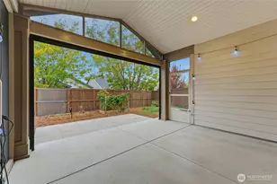 673 SE Whimbrel Loop, College Place, WA 99324 - Photo 23