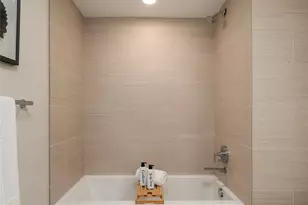 121 Stewart St, Seattle, WA 98011 - Photo 15