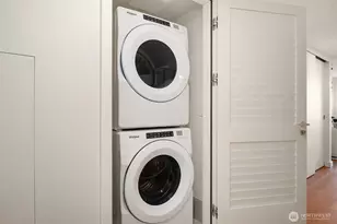 121 Stewart St, Seattle, WA 98011 - Photo 17