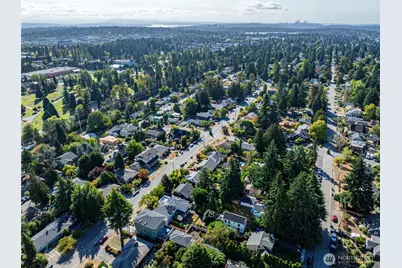 12037 Fremont Avenue N #1, Seattle, WA 98133 - Photo 29