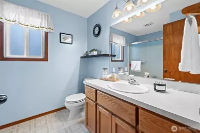 6516 44th Avenue E, Tacoma, WA 98443 - Photo 29