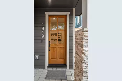 1919 3rd Street, Kirkland, WA 98033 - Photo 3