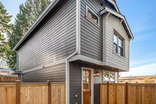 1919 3rd St, Kirkland, WA 98033 - Photo 1