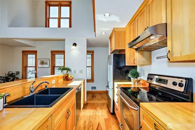 800 Polk Street #204, Port Townsend, WA 98368 - Photo 9