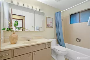 502 130th Ave NE, Bellevue, WA 98005 - Photo 17