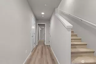 7027 Rainier Dr, Everett, WA 98203 - Photo 7