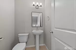 7027 Rainier Dr, Everett, WA 98203 - Photo 11