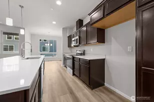 7027 Rainier Dr, Everett, WA 98203 - Photo 13