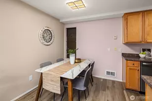 7064 35th Ave NE, Seattle, WA 98115 - Photo 9