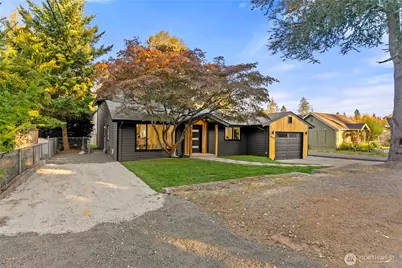 18542 Stone Avenue N, Shoreline, WA 98133 - Photo 1