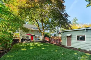 18344 Wallingford Ave N, Shoreline, WA 98133 - Photo 3