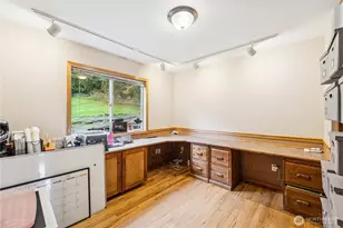 24132 S Lake Roesiger Rd, Snohomish, WA 98290 - Photo 9