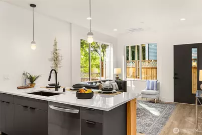 113 24th Avenue E #B, Seattle, WA 98112 - Photo 5