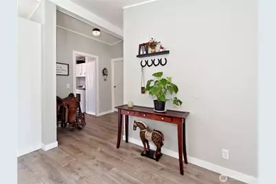 19035 SE 163rd Street, Renton, WA 98058 - Photo 5