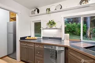 14855 Phelps Rd NE, Bainbridge Island, WA 98110 - Photo 17