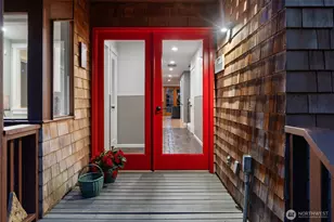 14855 Phelps Rd NE, Bainbridge Island, WA 98110 - Photo 5