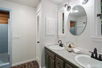 14855 Phelps Road NE, Bainbridge Island, WA 98110 - Photo 25