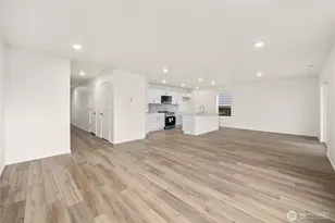 691 Salzer Crk Dr, Centralia, WA 98531 - Photo 3