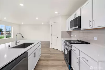 691 Salzer Creek Drive, Centralia, WA 98531 - Photo 13