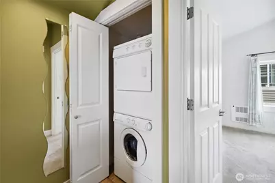 8403 8th Avenue NW #B, Seattle, WA 98117 - Photo 15